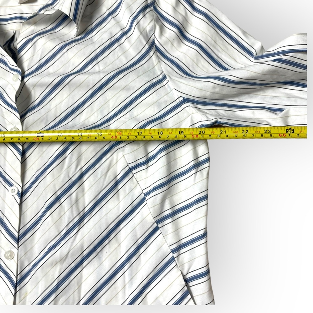 Chico's Blouse No-Iron Stain Shield Blue Stripped Cotton Button Up Top size 1 - Picture 9 of 10